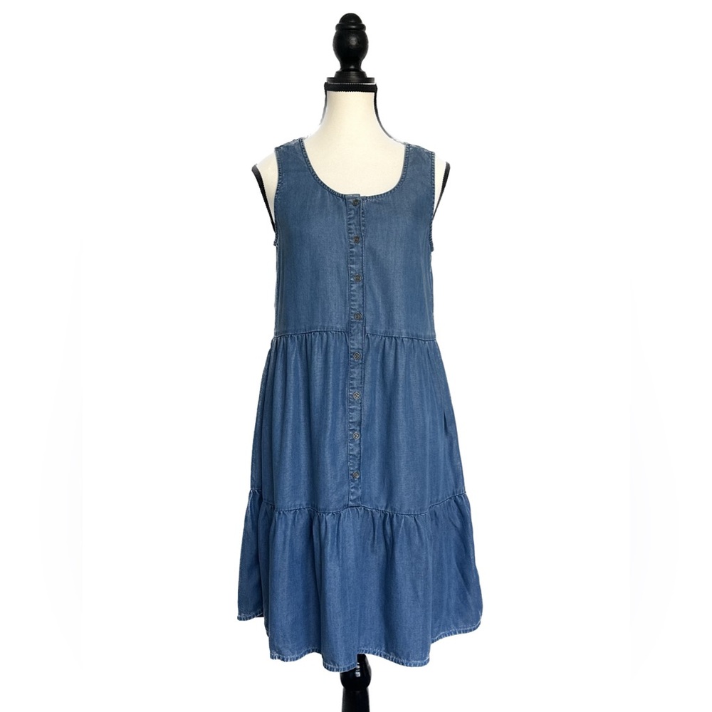 Beach lunch lounge Tiered Chambray Midi Dress